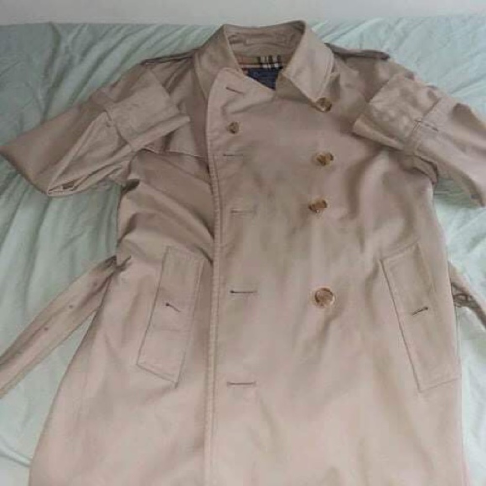 Men’s Burberry TrenchCoat